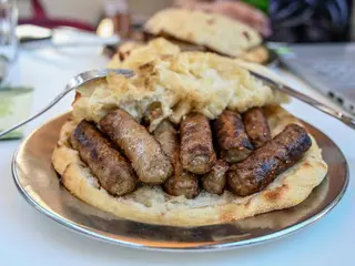 Ćevapi Mali sa kajmakom