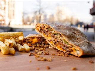 Wrap Doublecheese Burger + Twister Paprika Fries