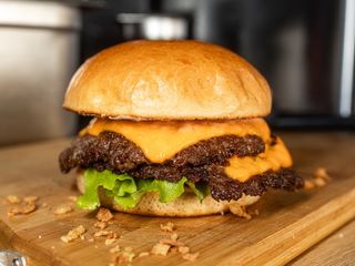 Quattrocheese Burger