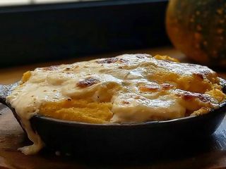 Palenta sa suhim mesom