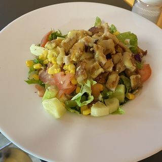 Pileća salata