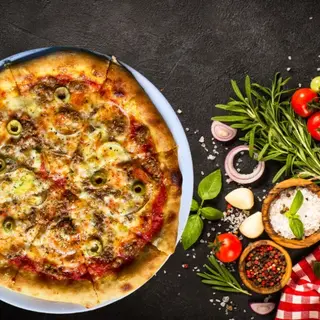 Pizza Al Tonno