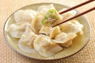 43 Piroške (jiao zi) na pari