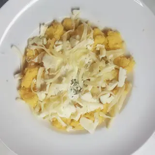 Pura La Perla