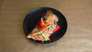 Curry sendvič u pizza tijestu