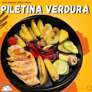Pileći steak pečeno povrće sos gljive