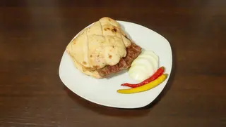 Ćevapi s lepinjom