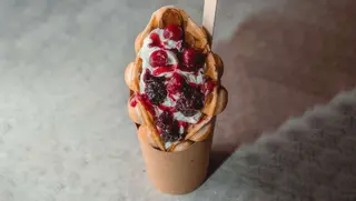Super Berry waffle