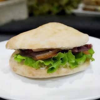 Sendvič sa suhim meso