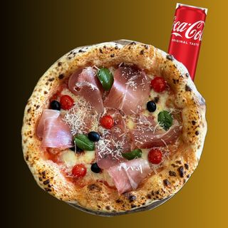 1x Pizza Bella Napoli + Coca Cola 0,33l
