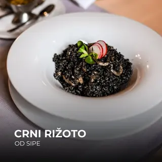 Crni rižoto od sipe 300 g, posno