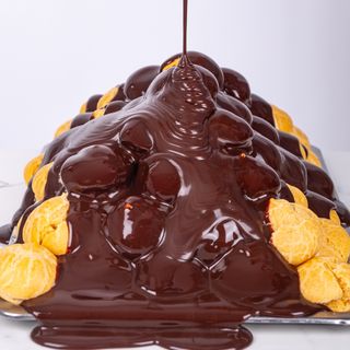 Profiterol (1 KG) 15 kom.