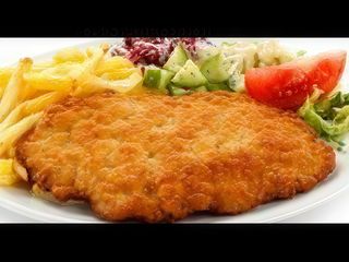 Pohovana svinjska šnicla sa prilogom