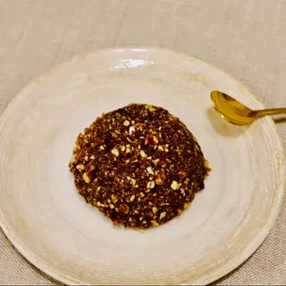 Karamela raw cake - sirova tortica