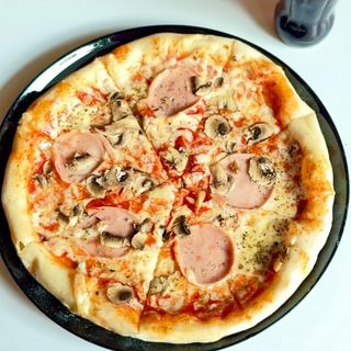Pizza Capricciosa