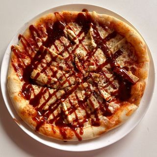 Pizza chicken BBQ