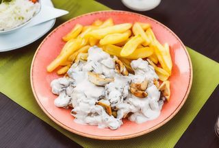 Combo Pileći mišići u Le Coq sosu