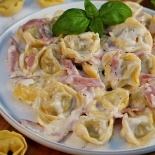 Tortellini alla panna