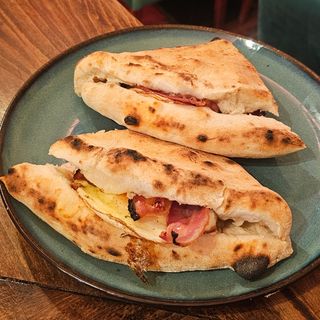 Napolitana sendvic breakfast