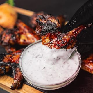 Dimljena pileca krilca