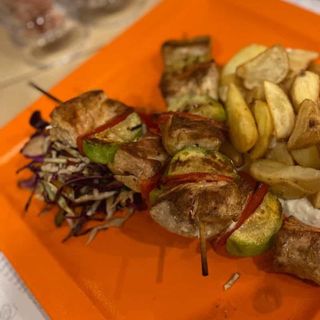 Ražnjići pileći velika porcija