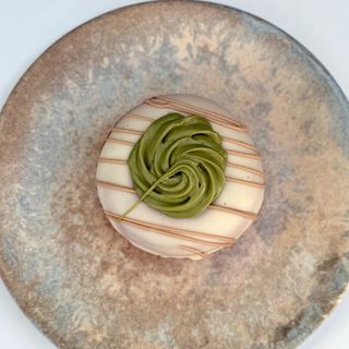 Mrvica donut pistacija & bijela čokolada 