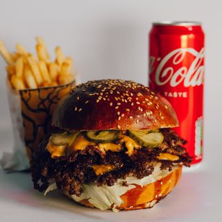 Triple Onyo Smash Burger Meni