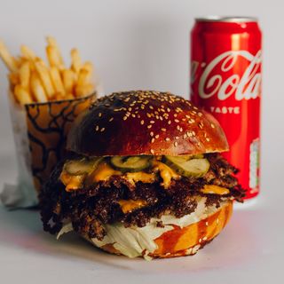 Triple Jalapeno BBQ Smash Burger Meni
