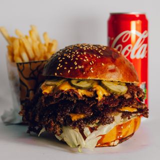 Double-Double Blue Cheese Burger Meni