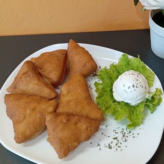 Uštipci sa kajmakom