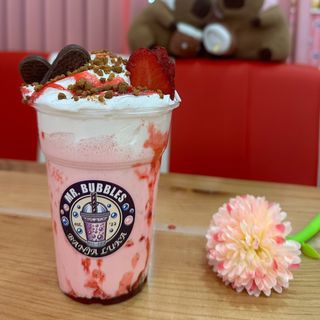 Strawberry Cheesecake Frappe XL