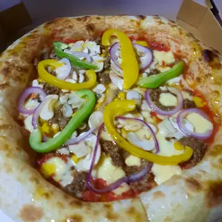 Pizza Bolognese