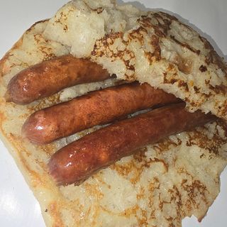 Kobasica sa sirom u lepinji