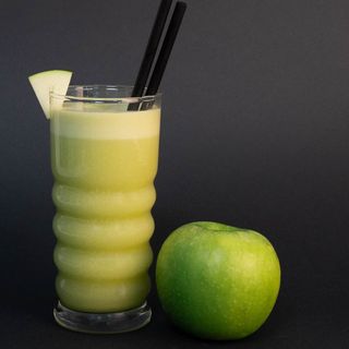 Cijeđena jabuka 0.3l