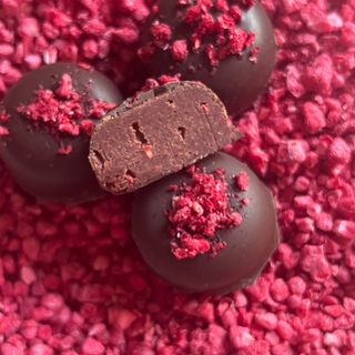 Malina-čokolada truffla