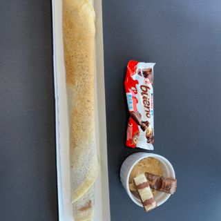 Kinder Bueno palačinka POLA metra
