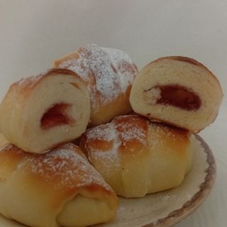 VIŠNJA KIFLICE 200g (6 kom)