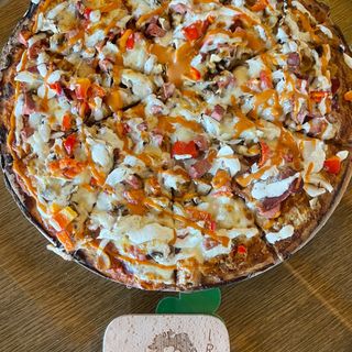 POVRĆE PIZZA - VELIKA + COCA-COLA