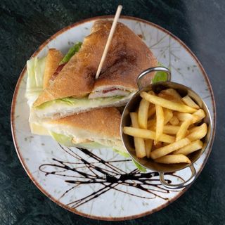 Sendvič sa piletinom