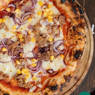 Pizza Al Tonno