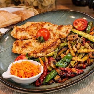 Piletina sa grilovanim povrćem