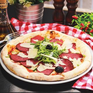 Pizza Bresaola