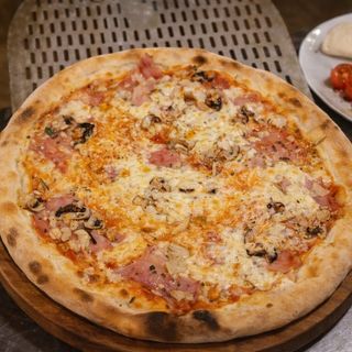 Pizza Capricciosa