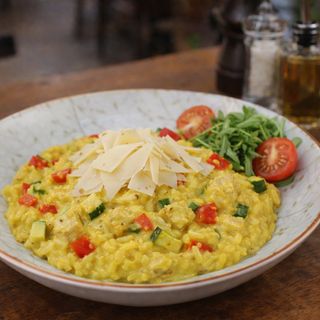 Rižoto sa curry sosom i piletinom