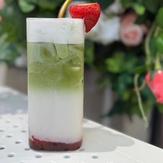 Strawberry matcha latte