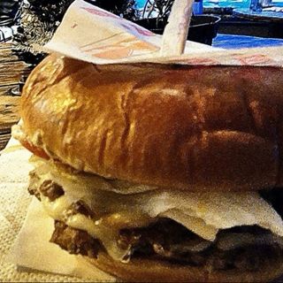 Cheese-lover+pomfrit+Coca-Cola