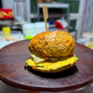 Cheesse Monster Burger