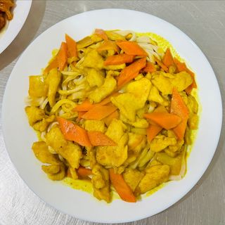 Mix noodles with chicken