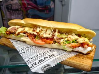 Sendvič dimljeni batak sa sirom