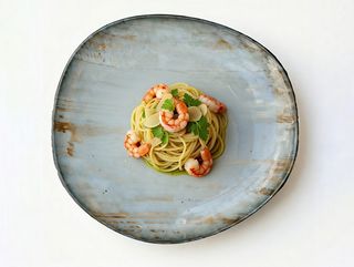 Špageti aglio e olio sa gamborima